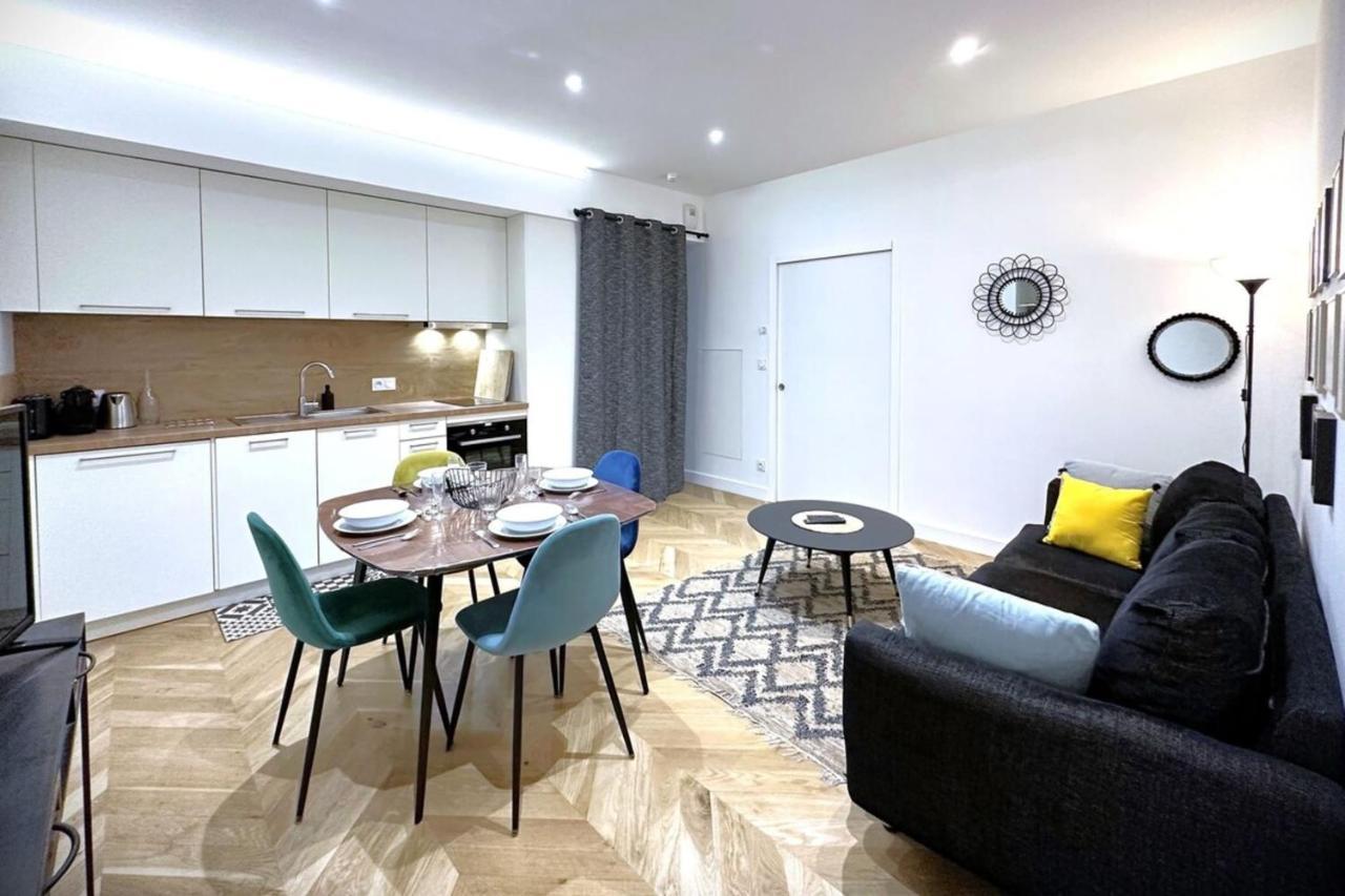 Le Jj-Hypercentre Au Calme 2 Chambres-Joli Patio ナント エクステリア 写真