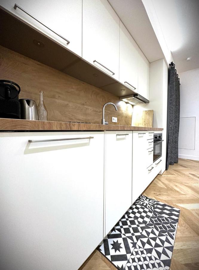Le Jj-Hypercentre Au Calme 2 Chambres-Joli Patio ナント エクステリア 写真